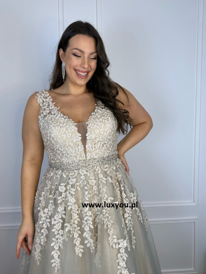 Estella - elegancka sukienka dla mamy weselnej