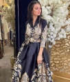 czarna sukienka midi w ornamenty